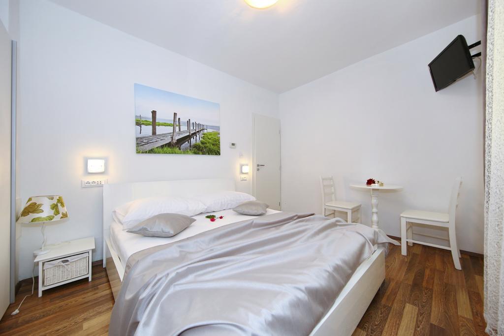 Apartments Maruna Self Check-In ซาดาร์ ภายนอก รูปภาพ